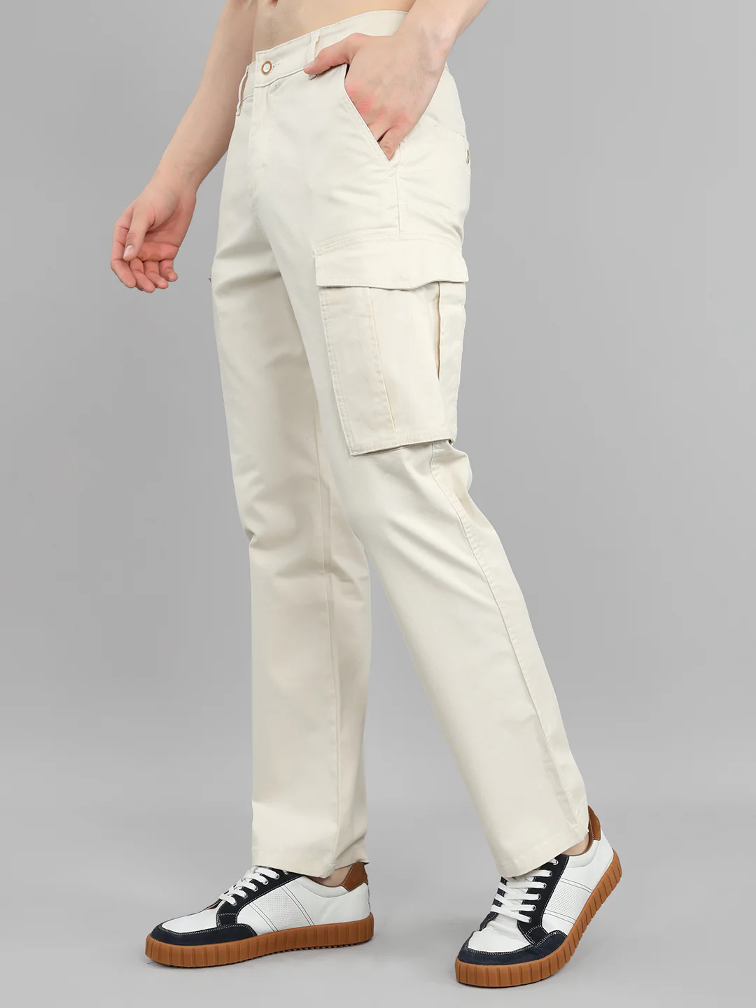 Men Beige Solid Regular Fit Cargo - Image 2