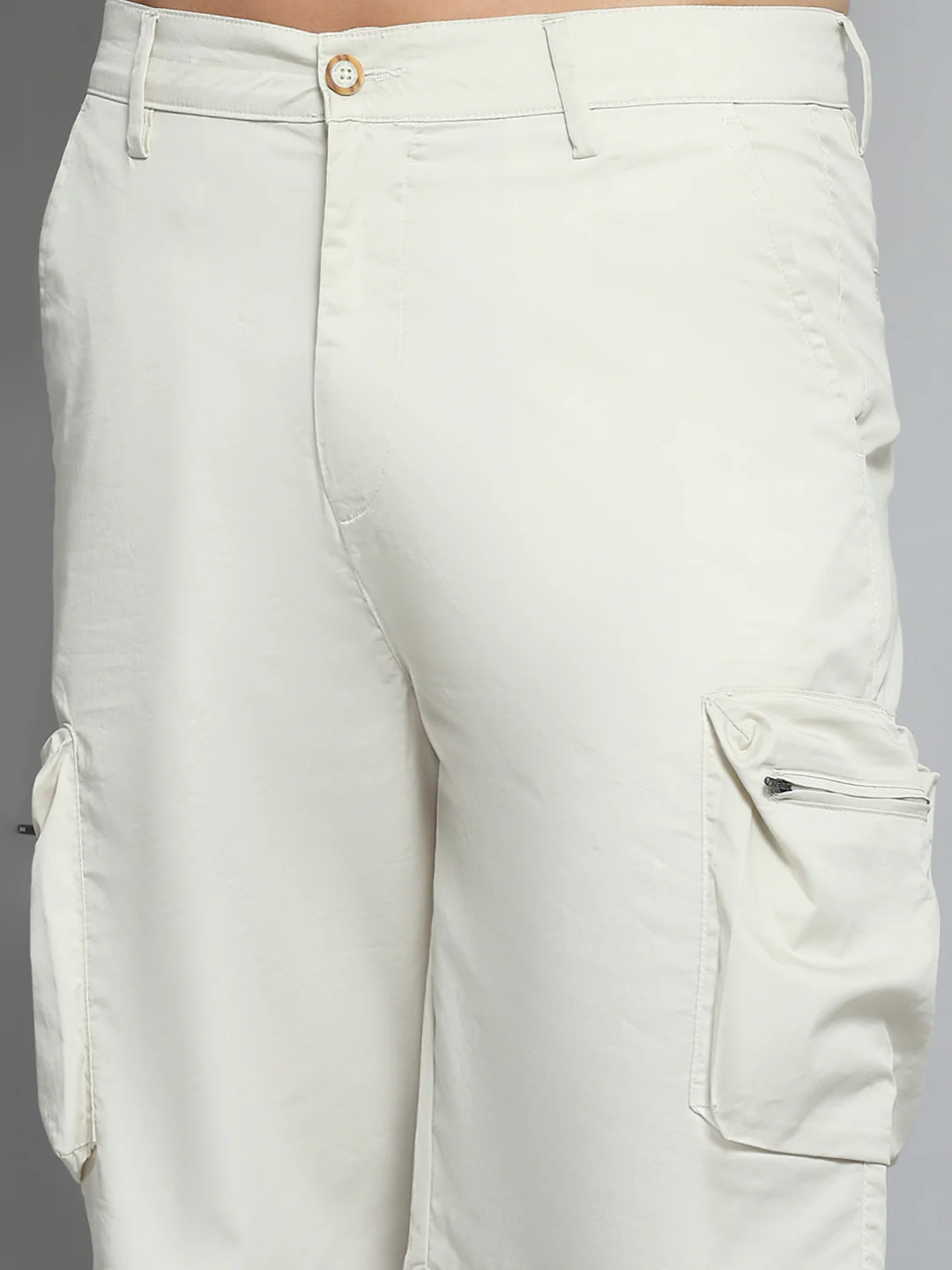 Men Beige Solid Regular Fit Short - Image 6