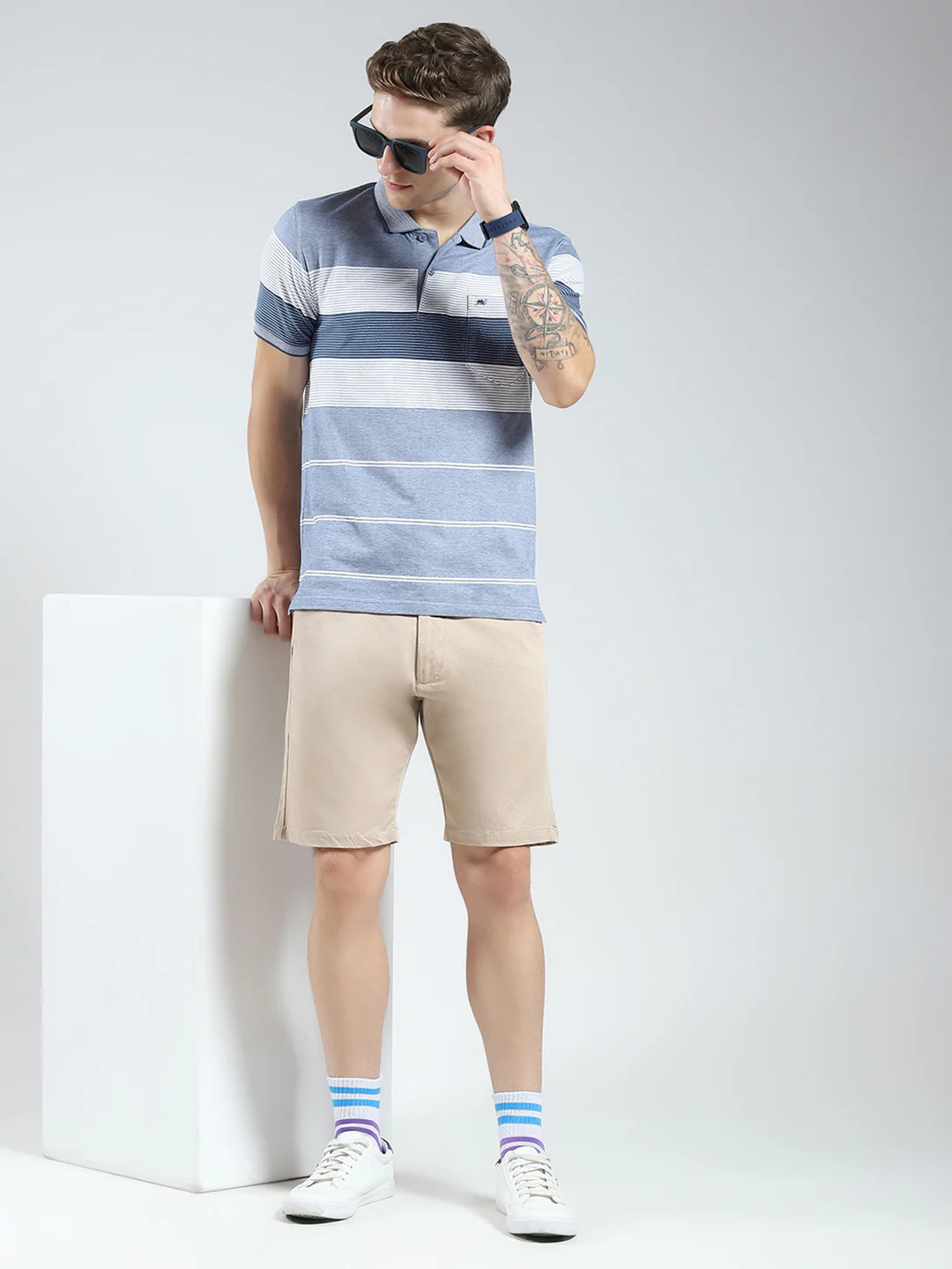 Men Beige Solid Regular Fit Shorts - Image 2