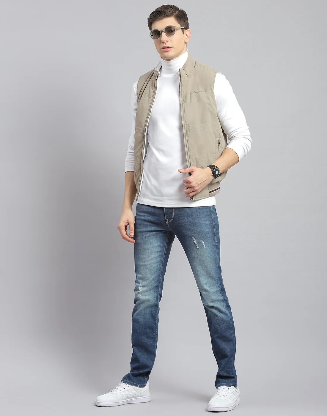 Men Beige Solid Stand Collar Sleeveless Jacket - Image 3