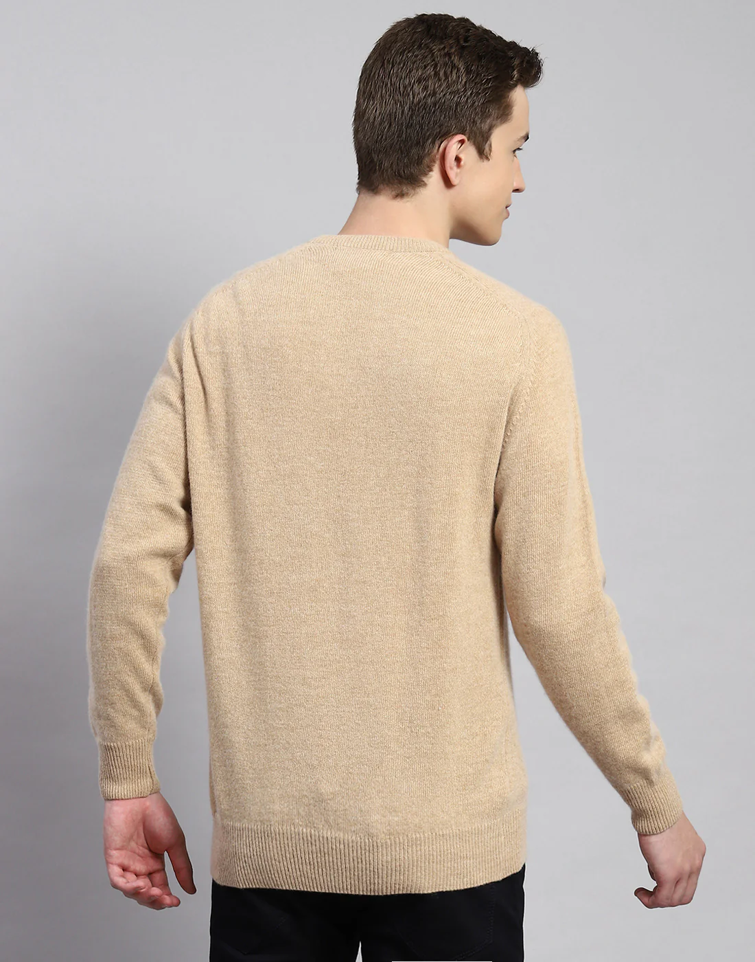 Men Beige Solid V Neck Full Sleeve Pullover - Image 5