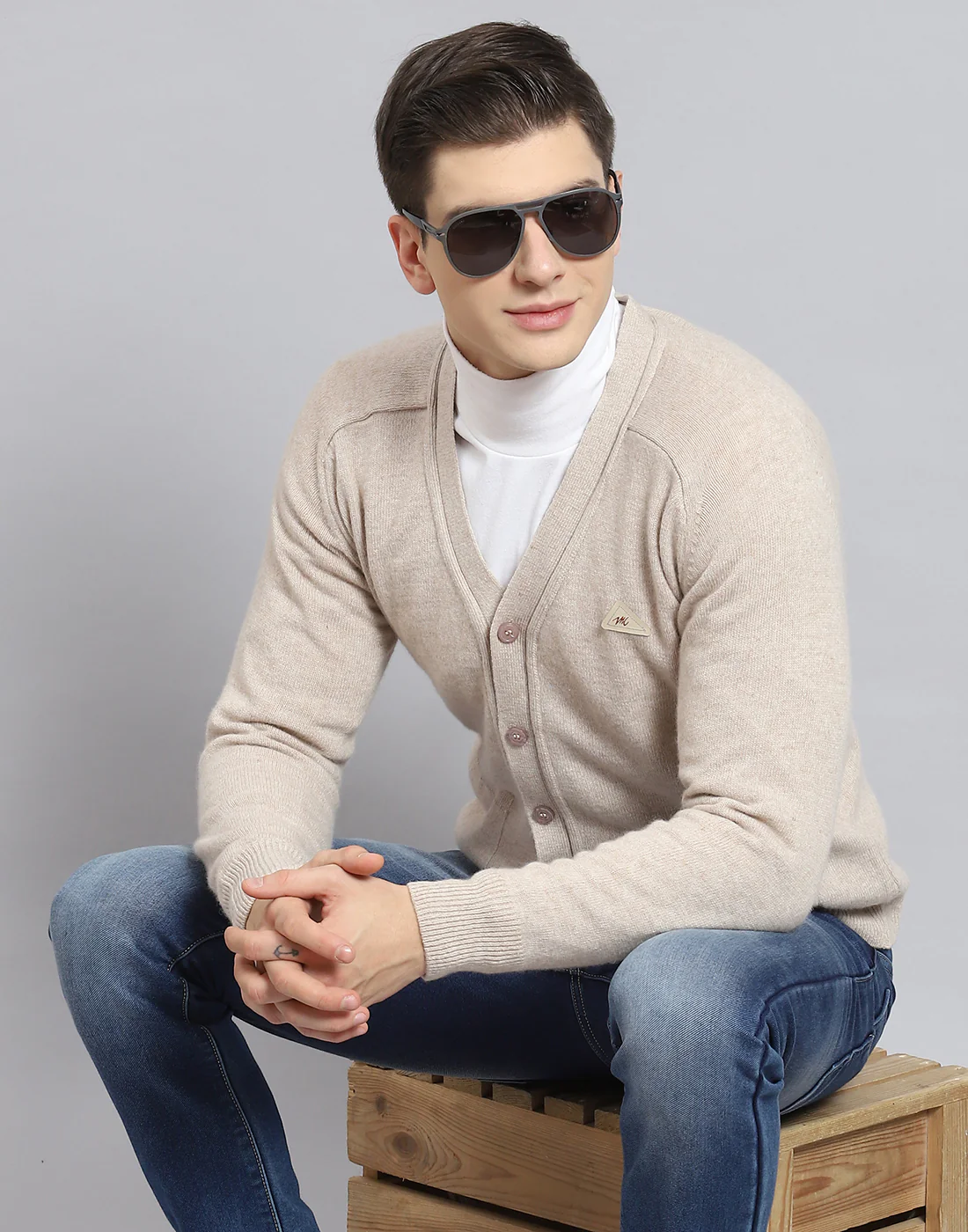Men Beige Solid V Neck Full Sleeve Sweater - Image 2