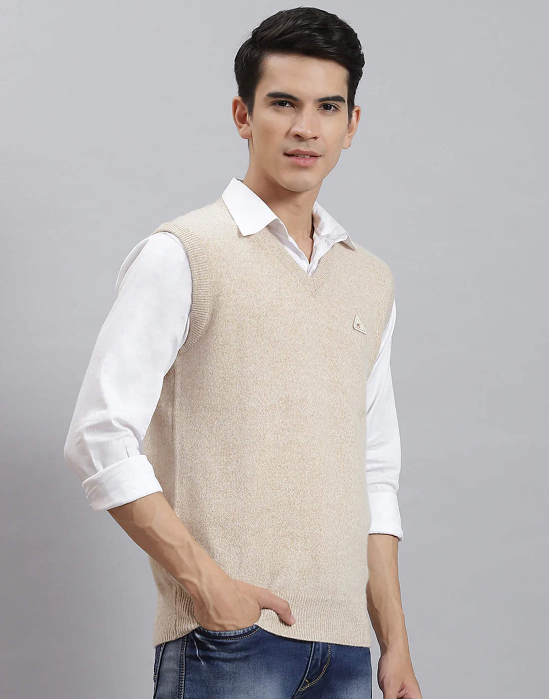 Men Beige Solid V Neck Sleeveless Sweater - Image 4