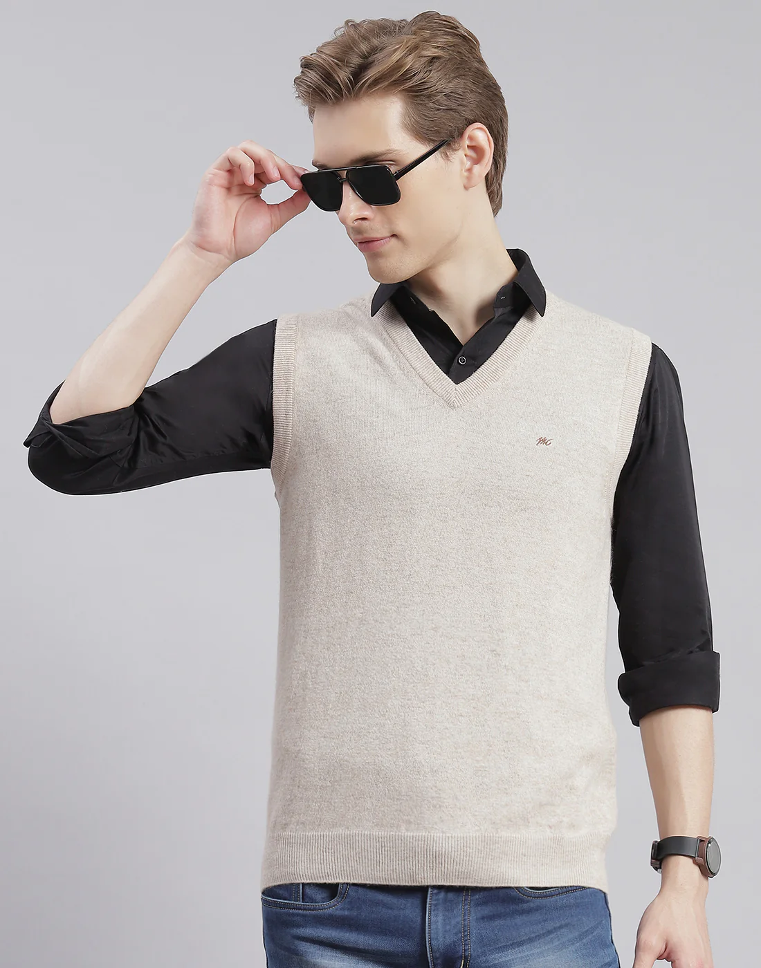 Men Beige Solid V Neck Sleeveless Sweater - Image 2