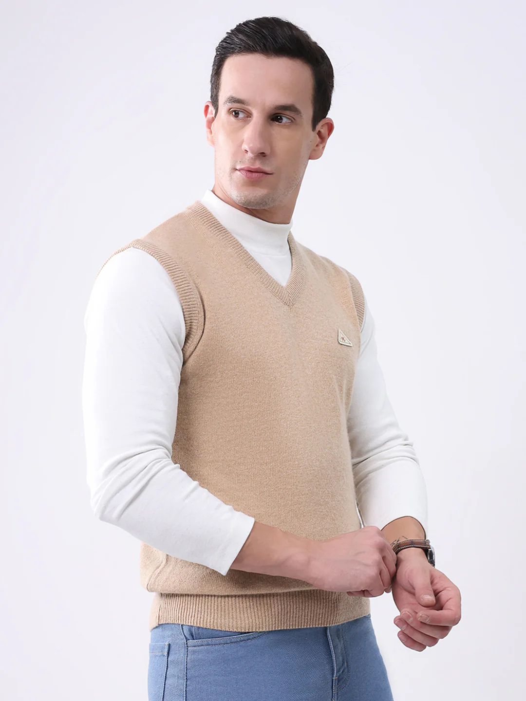 Men Beige Solid V Neck Sleeveless Sweater - Image 4
