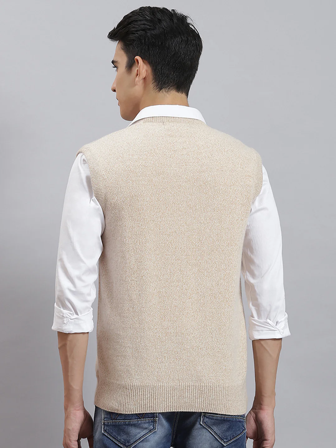 Men Beige Solid V Neck Sleeveless Sweaters/Pullovers - Image 5