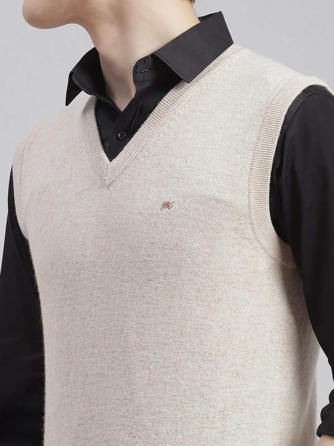 Men Beige Solid V Neck Sleeveless Sweaters/Pullovers - Image 6