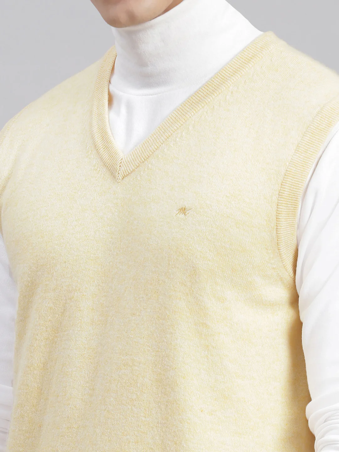 Men Beige Solid V Neck Sleeveless Sweaters/Pullovers - Image 6