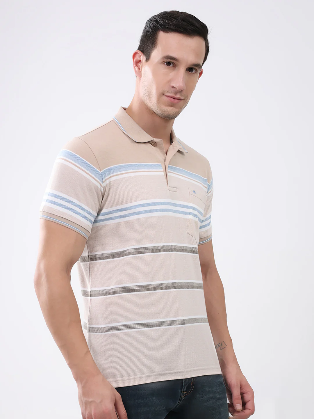 Men Beige Stripe Collar Half Sleeve T-Shirt - Image 4