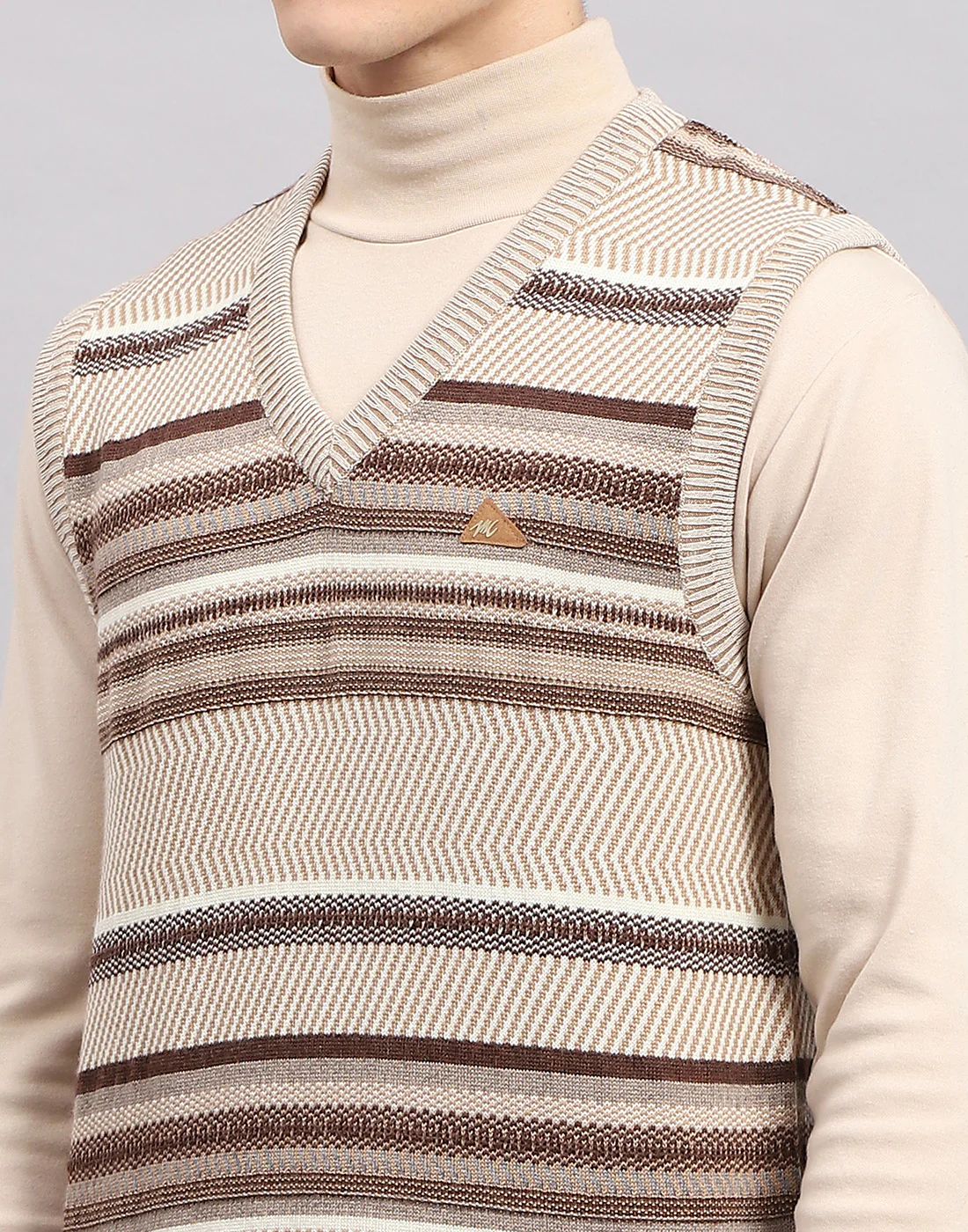 Men Beige Stripe V Neck Sleeveless Sweater - Image 6