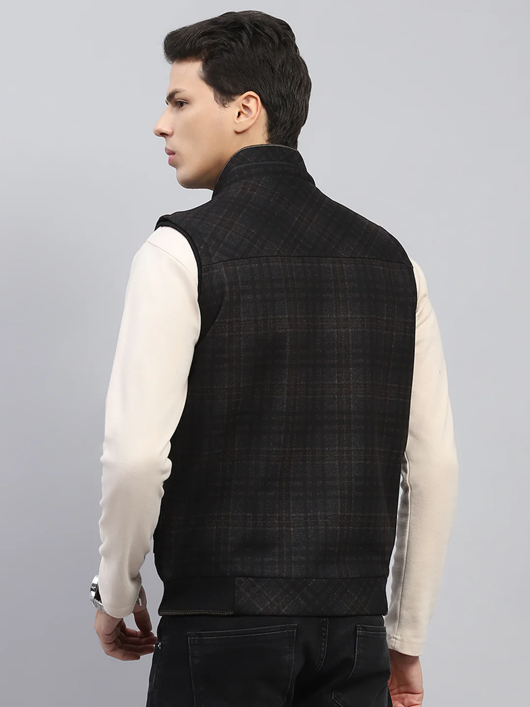Men Black Check Mock Neck Sleeveless Jacket - Image 5