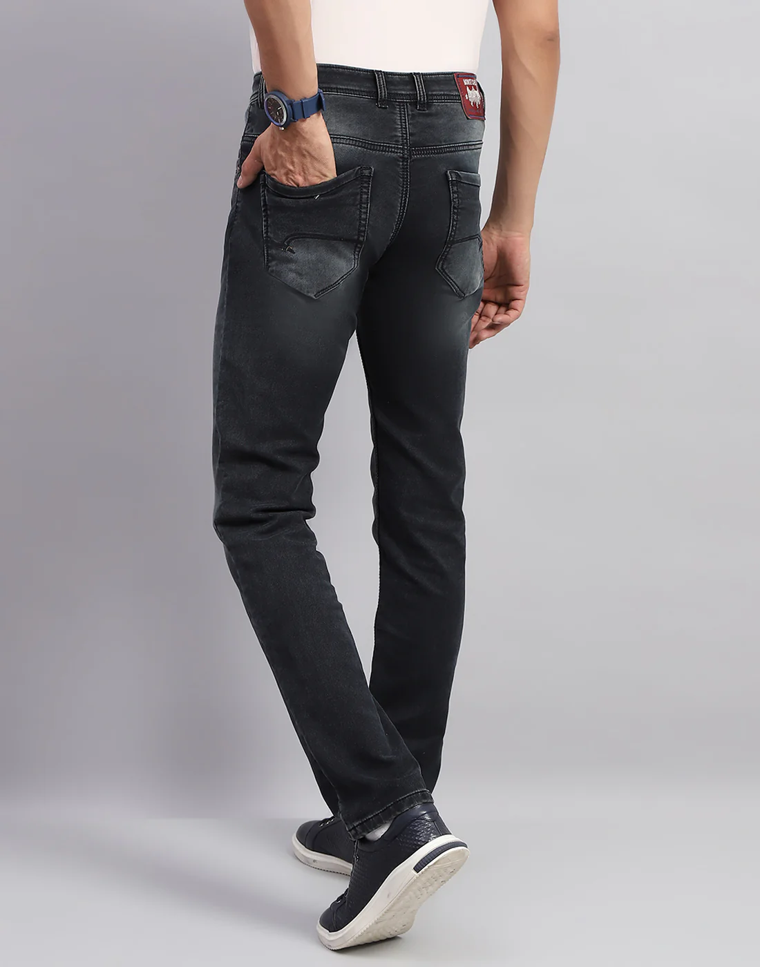 Men Black Light Wash Narrow Fit Denim - Image 5