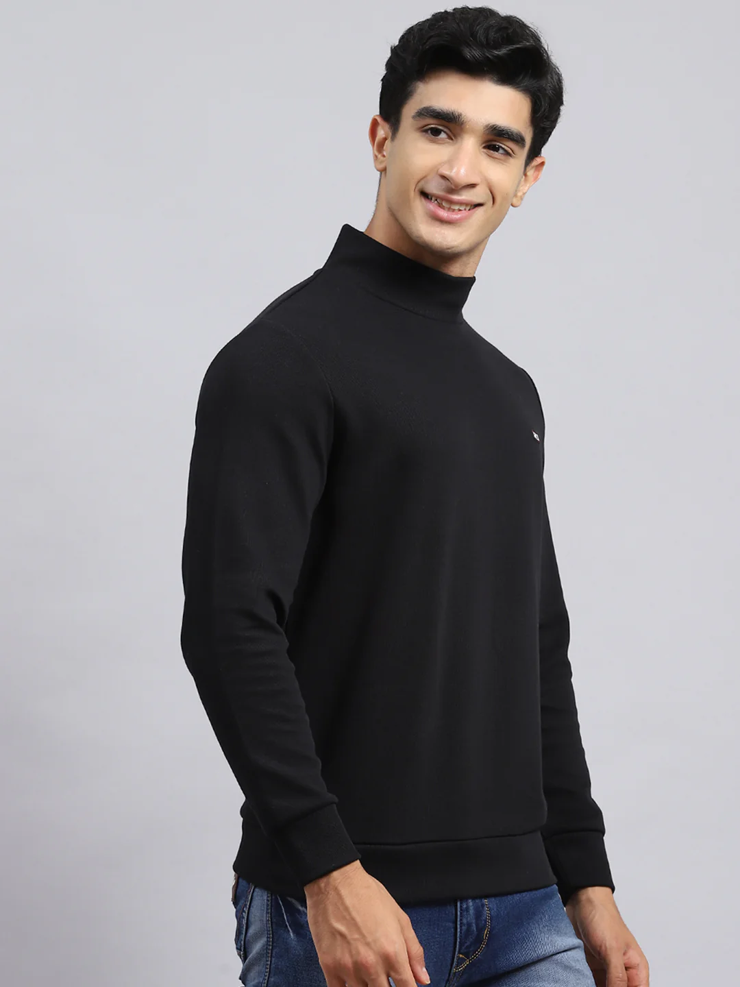 Men Black Plain T-Shirt - Image 3