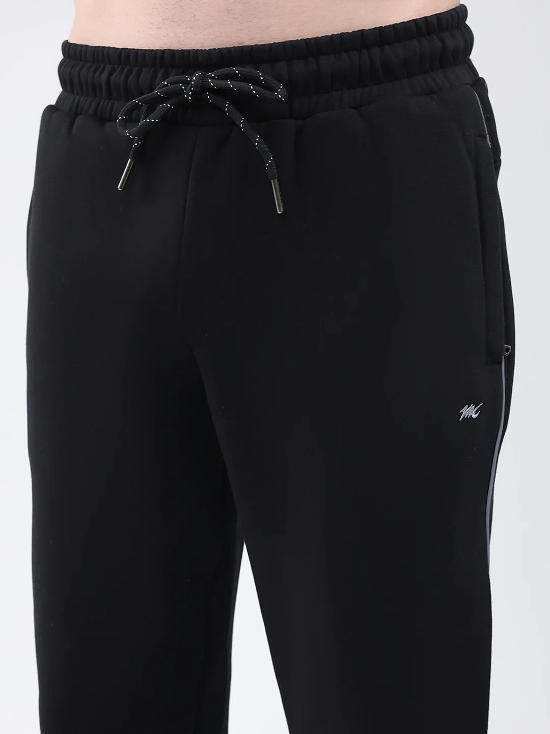 Men Black Printed Collar Full Sleeve Winter Tracksuit - Image 8