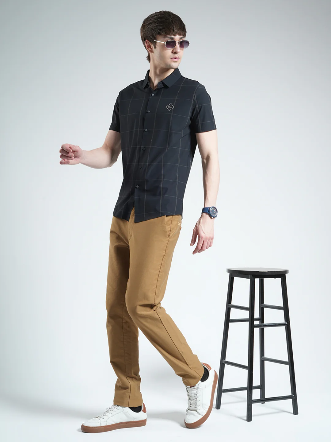 Men Black Printed Collar Half Sleeve Shirt - Image 2