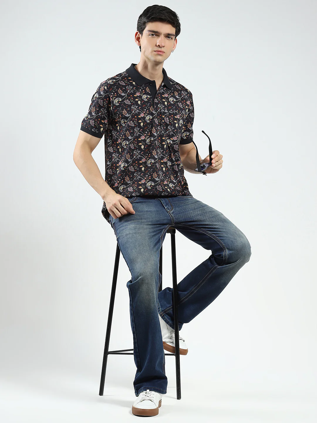 Men Black Printed Collar Half Sleeve T-Shirt - Image 2