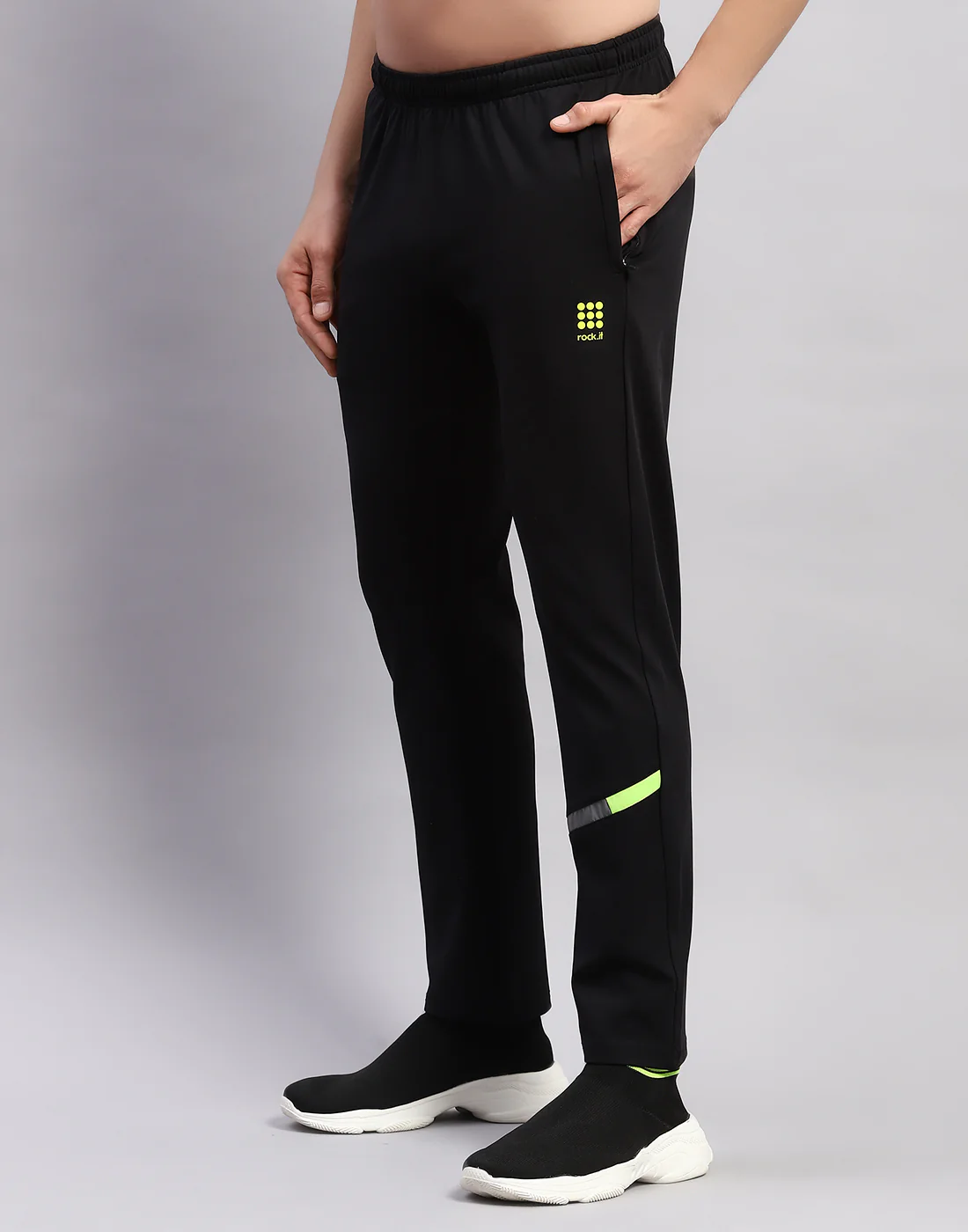 Rock.it Men Black Printed Mock Neck Full Sleeve Tracksuit - Image 7