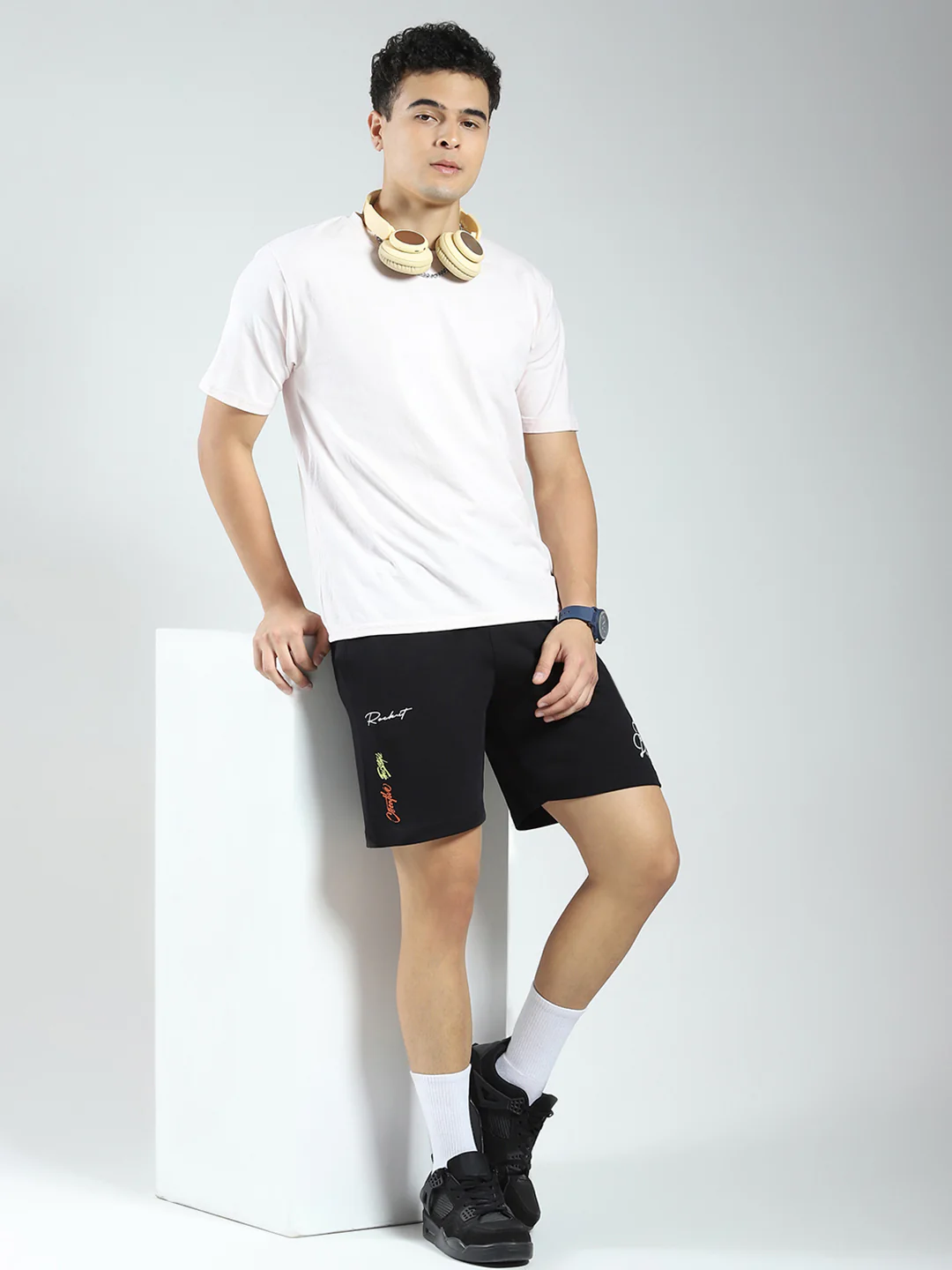 Rock.it Men Black Printed Regular Fit Shorts - Image 2