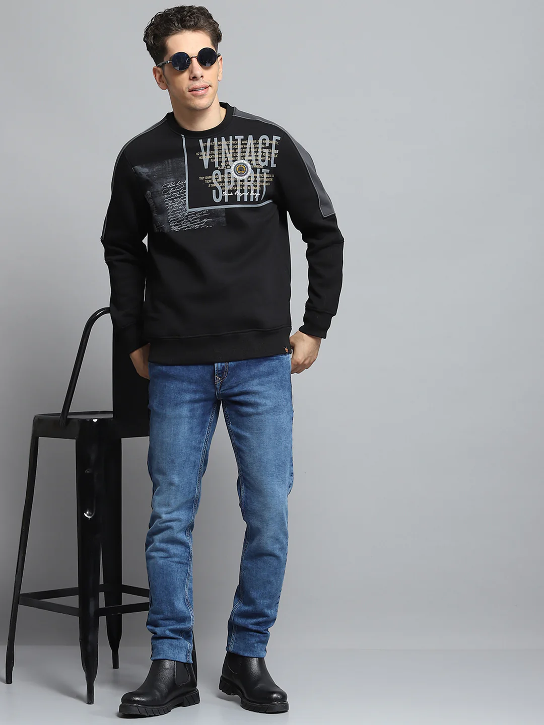 Men Black Printed Round Neck Full Sleeve Sweatshirt - Image 2