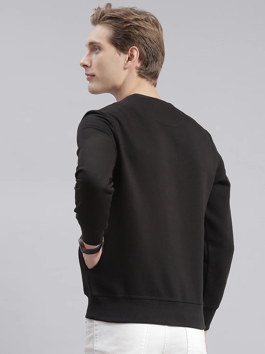 Men Black Printed Round Neck Full Sleeve Sweatshirts - Image 5