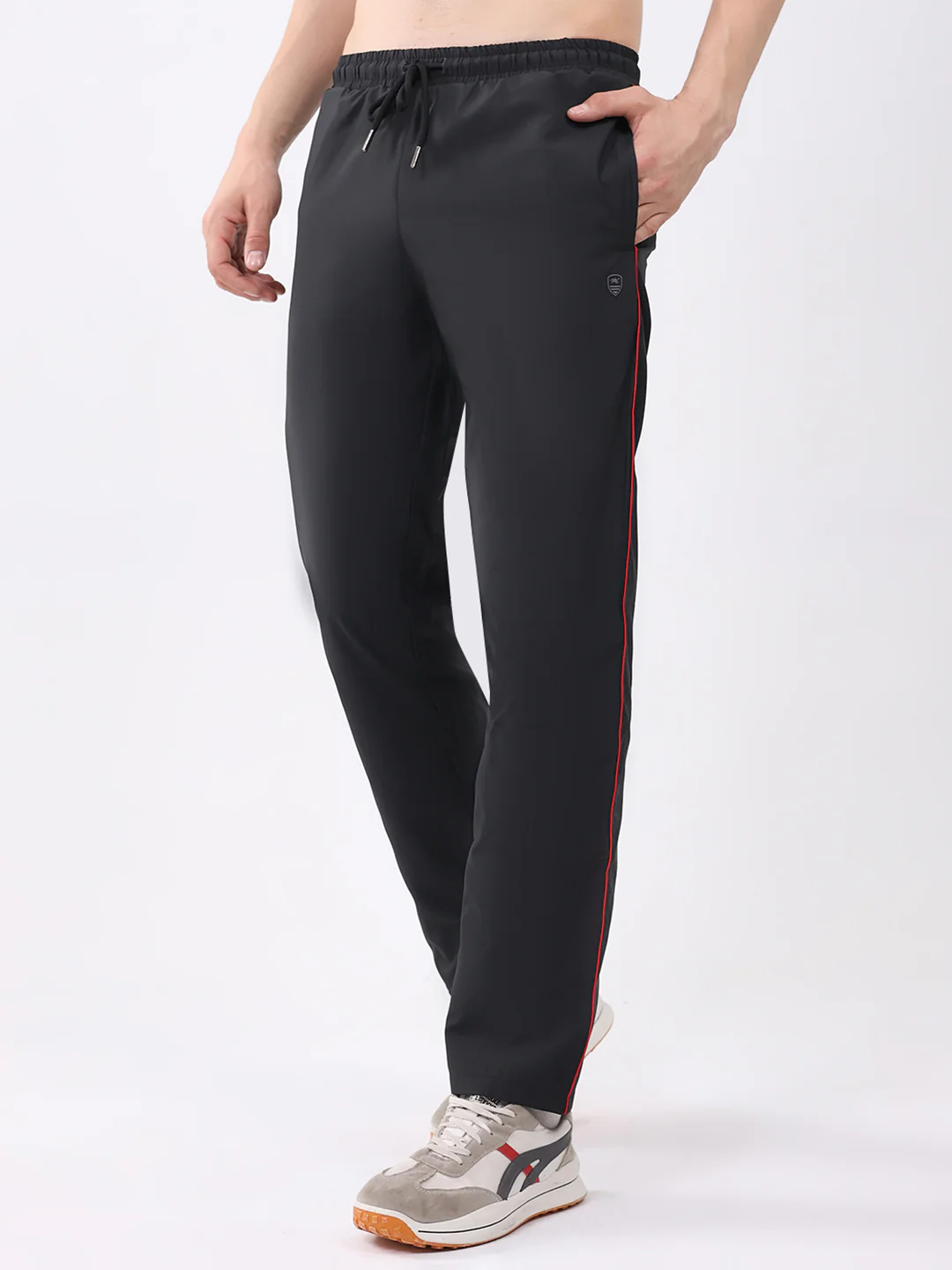 Men Black Printed Round Neck Full Sleeve Winter Tracksuit - Image 8