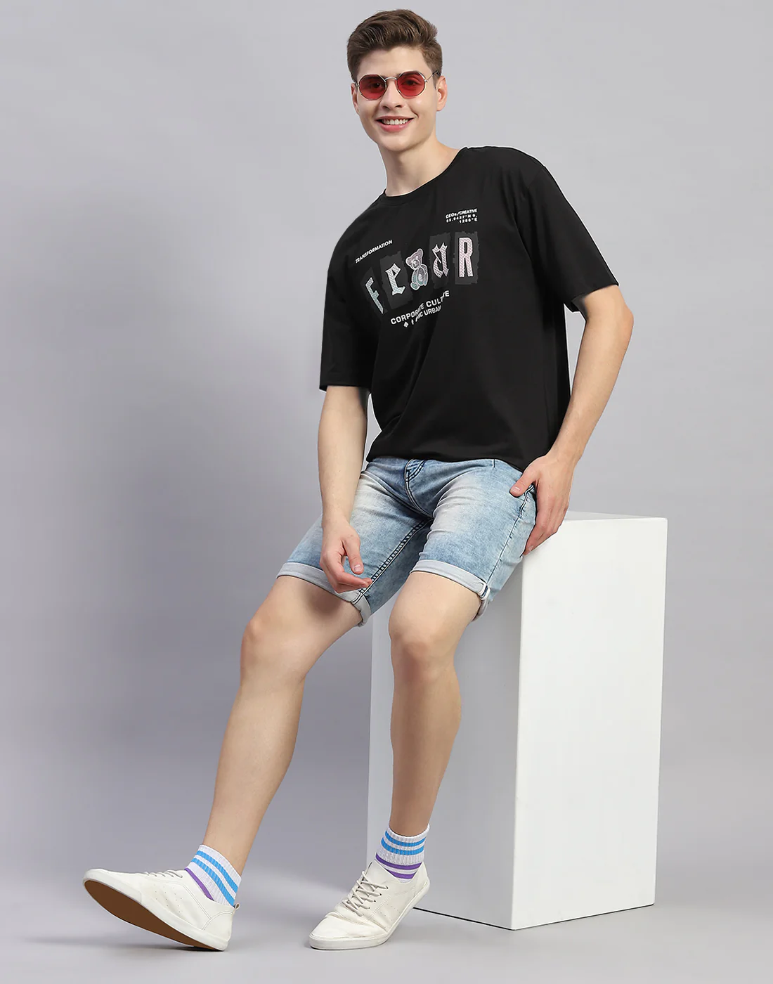 Men Black Printed Round Neck Half Sleeve T-Shirt - Image 2