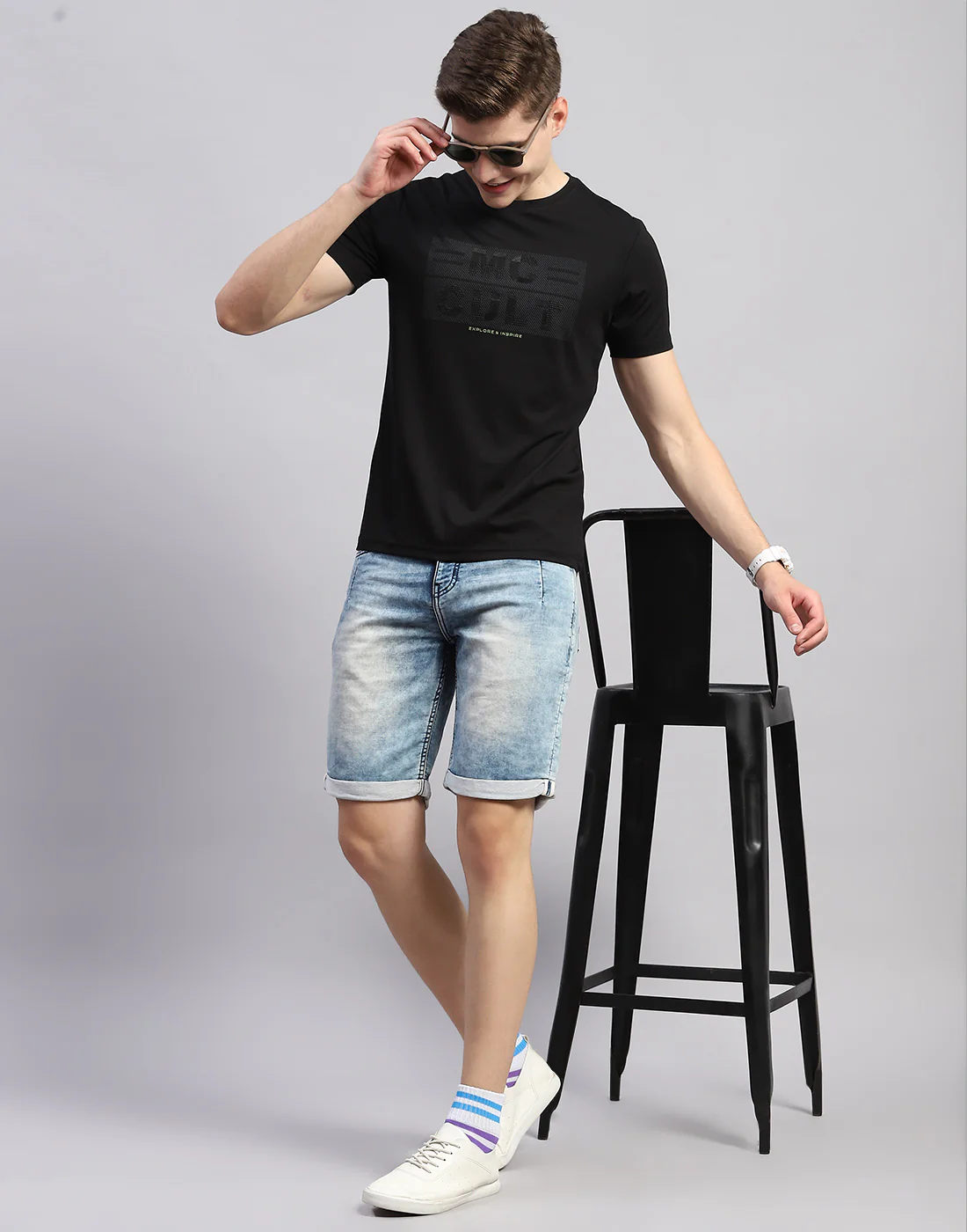 Men Black Printed Round Neck Half Sleeve T-Shirt - Image 2