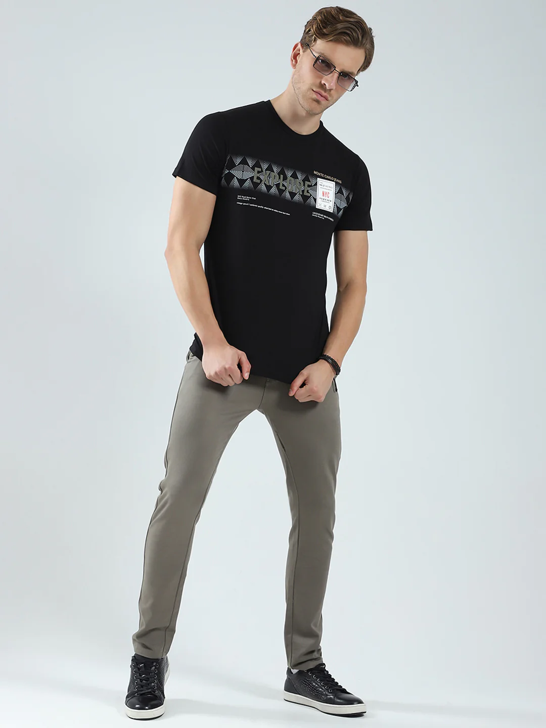 Men Black Printed Round Neck Half Sleeve T-Shirt - Image 2