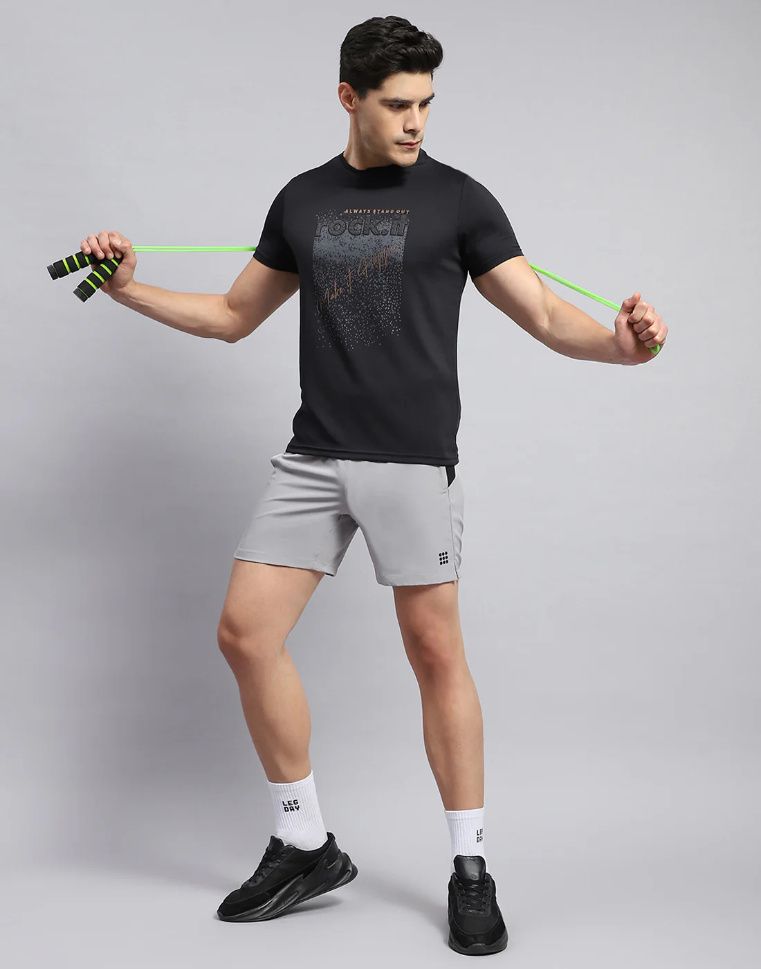 Rock.it Men Black Self Design Round Neck Half Sleeve T-Shirt - Image 2