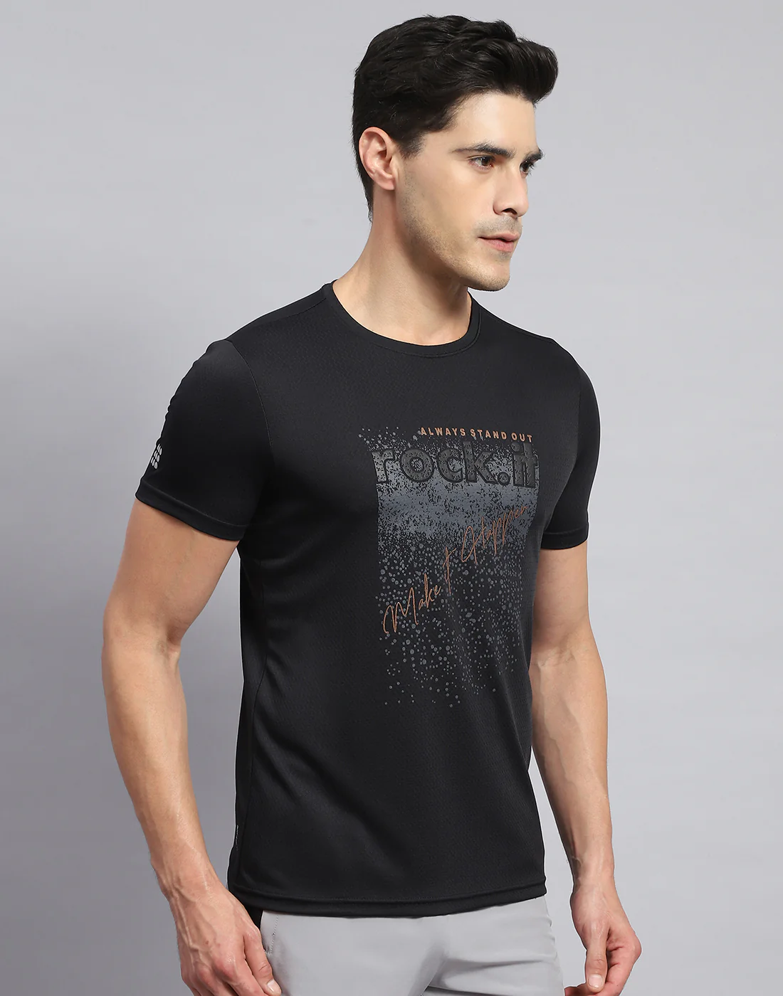 Rock.it Men Black Self Design Round Neck Half Sleeve T-Shirt - Image 4