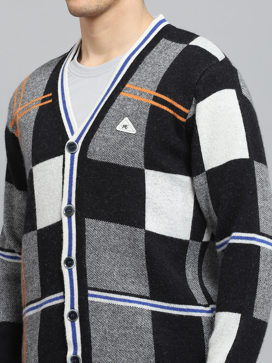 Men Black Self Design V Neck Full Sleeve Cardigan - Image 7