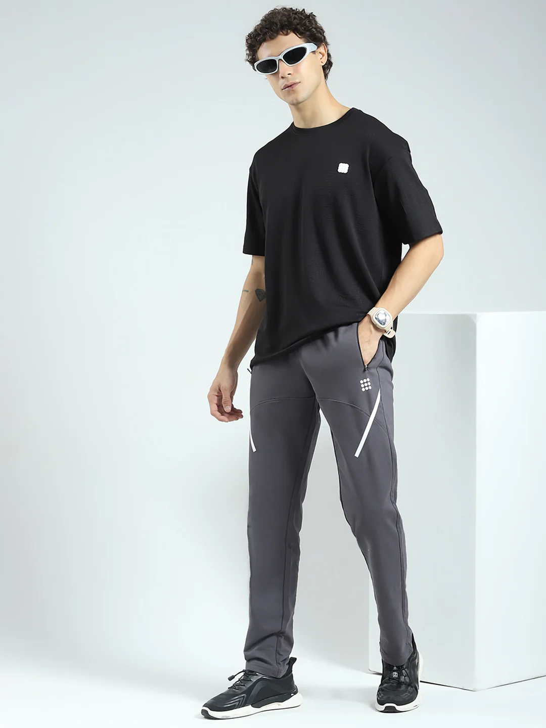 Rock.it Men Black Self Design Round Neck Half Sleeve T-Shirt - Image 2