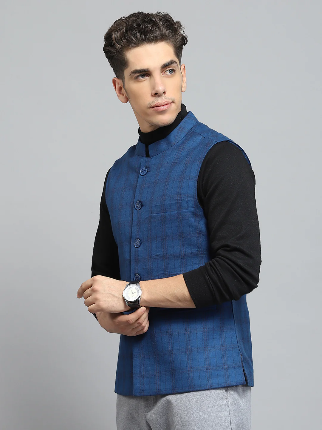 Men Black Solid Band Collar Sleeveless Jacket - Image 3