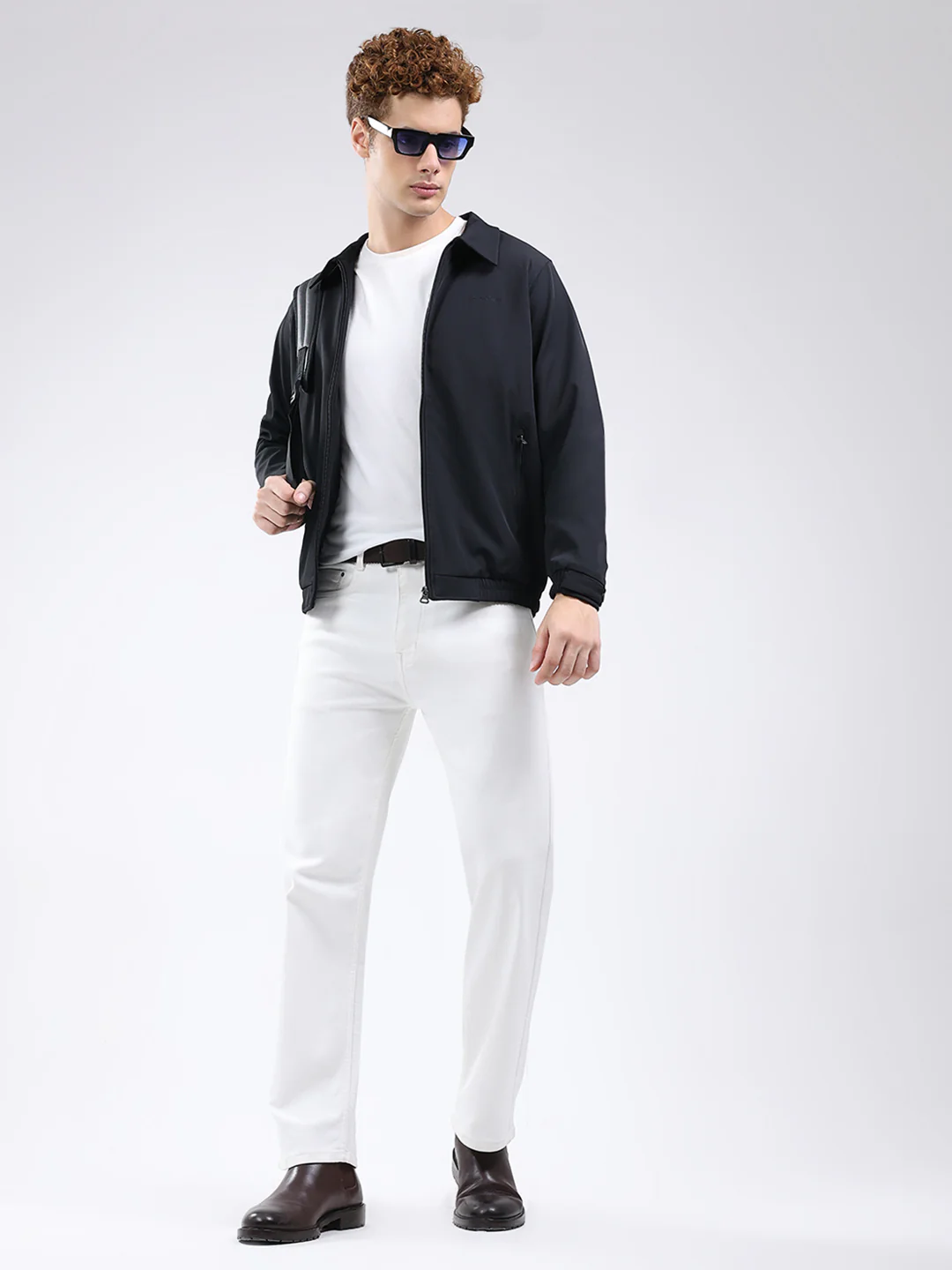 Men Black Solid Collar Full Sleeve Jacket - Image 2