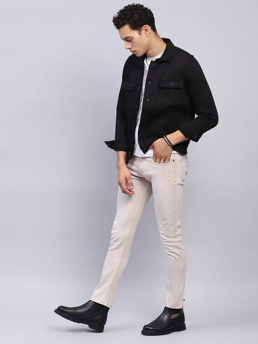 Men Black Solid Collar Full Sleeve Sweatshirt - Image 2