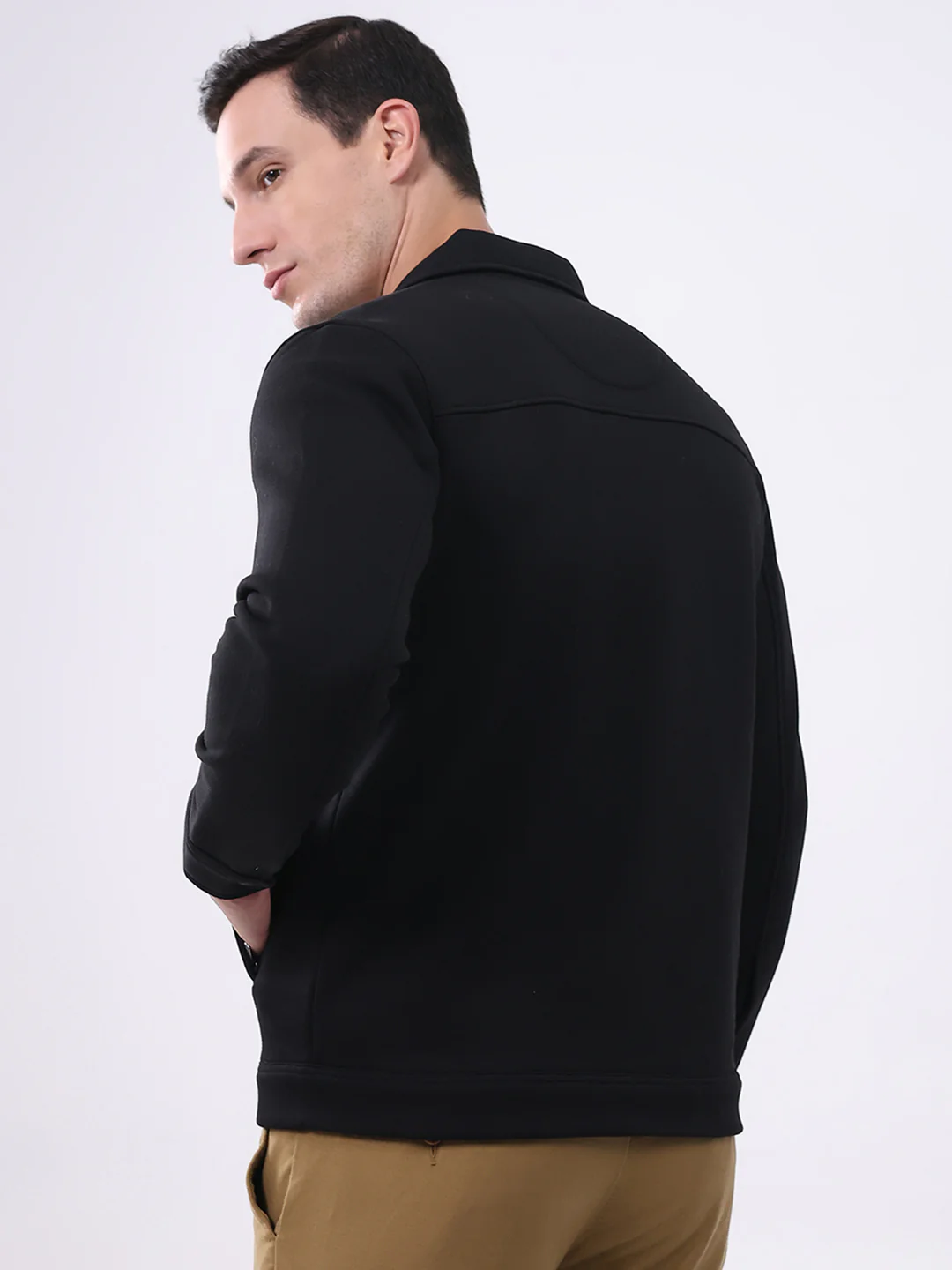 Men Black Solid Collar Full Sleeve Sweatshirt - Image 5