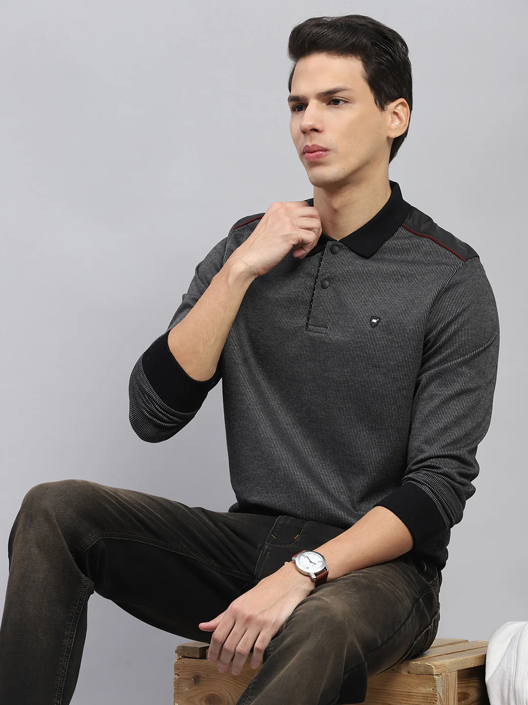 Luxuria Men Black Solid Collar Full Sleeve Winter T-Shirt - Image 6