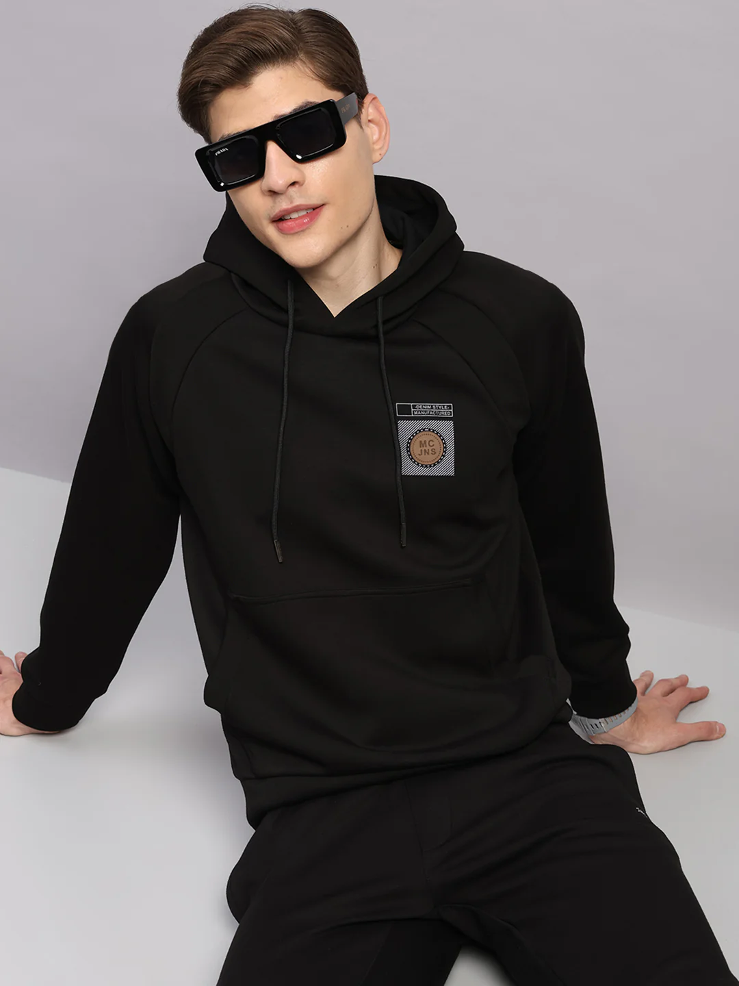 Men Black Solid Collar Full Sleeve Winter Tracksuit - Image 6
