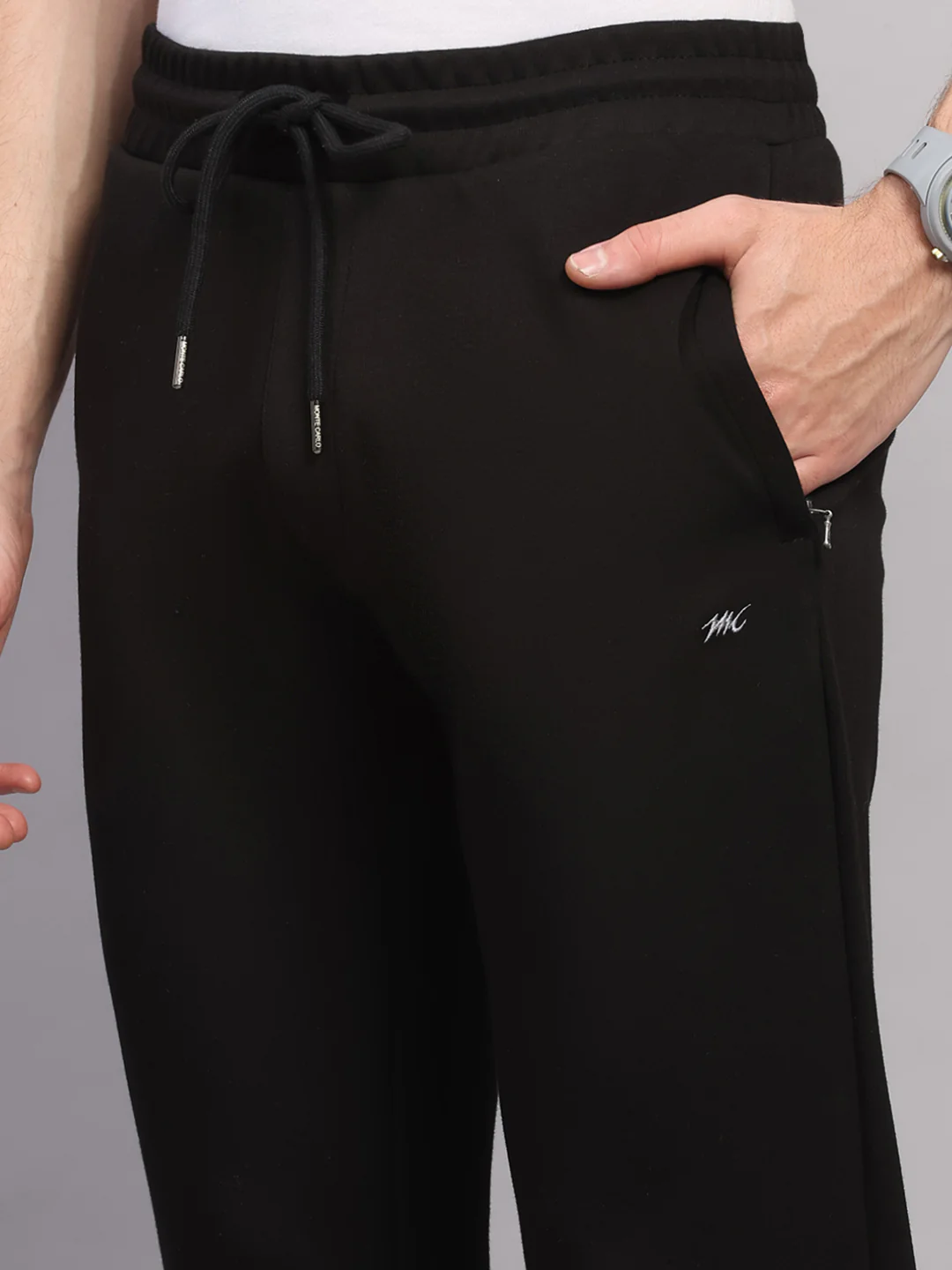Men Black Solid Collar Full Sleeve Winter Tracksuit - Image 9