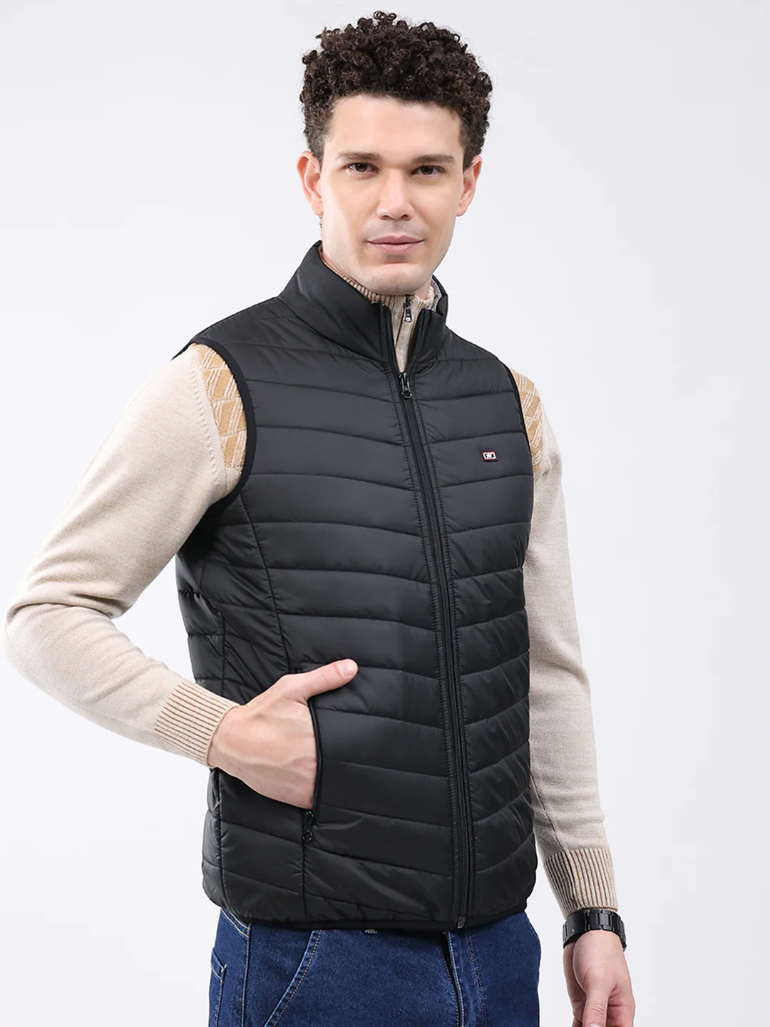 Men Black Solid Collar Sleeveless Jacket - Image 4