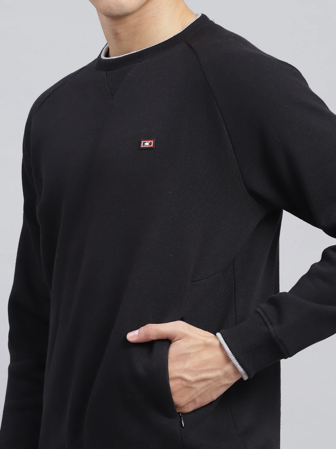 Men Black Solid Cotton Blend Sweatshirt - Image 6