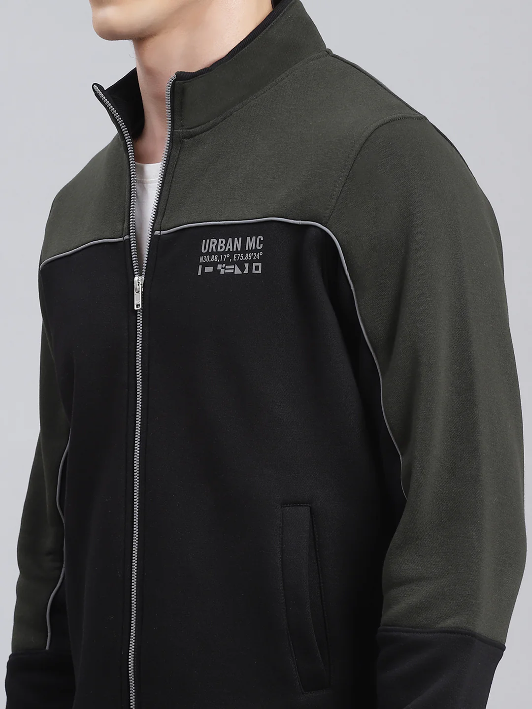 Men Black Solid Cotton Blend Track Suit - Image 6