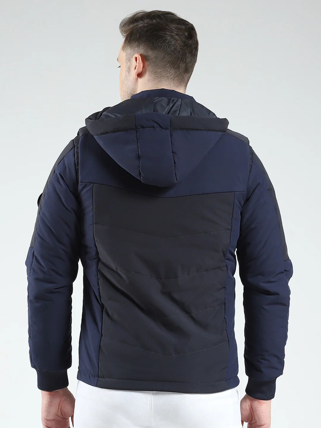 Men Black Solid Hooded Full Sleeve Jacket - Image 5