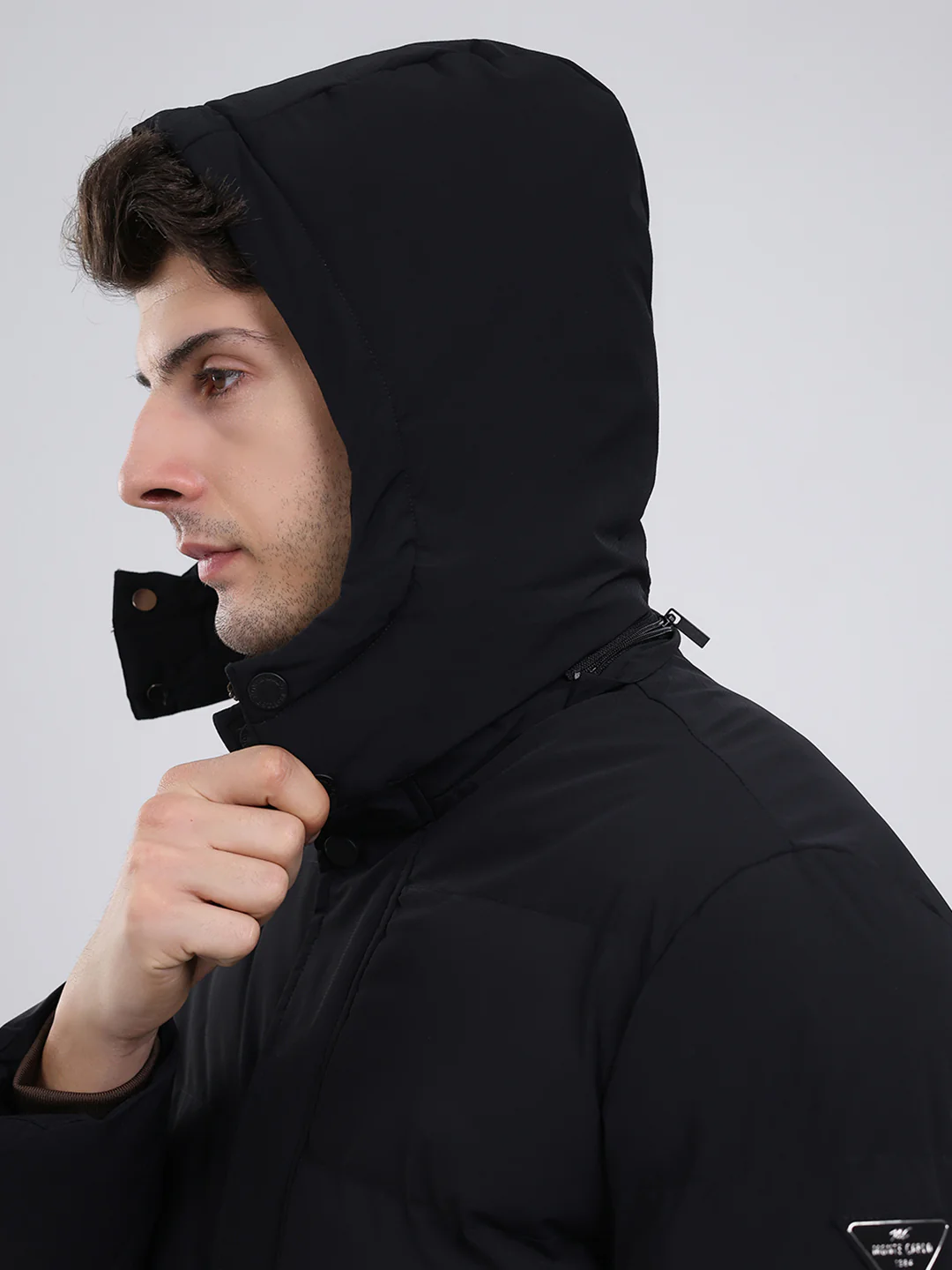 Men Black Solid Hooded Full Sleeve Jacket - Image 7