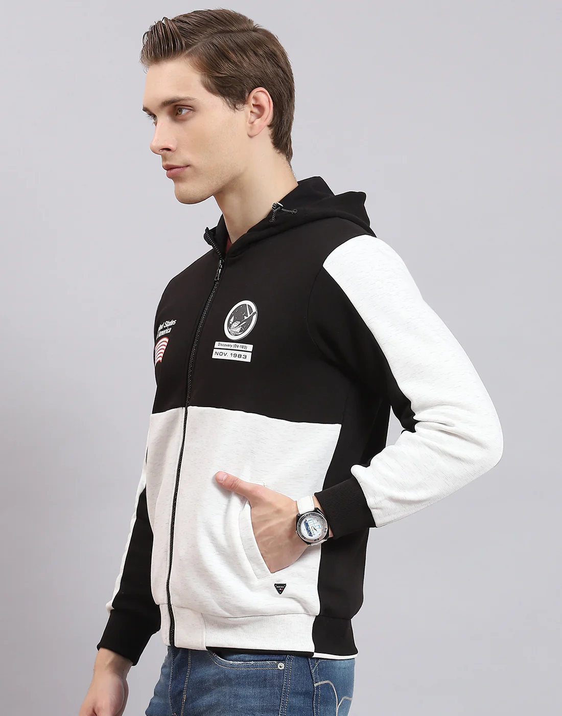 Men Black Solid Hooded Full Sleeve Sweatshirt - Image 3