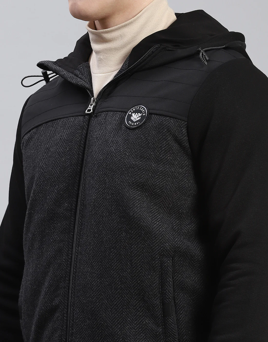 Men Black Hooded Jacket with Attached Inflatable Neck Pillow - Image 6