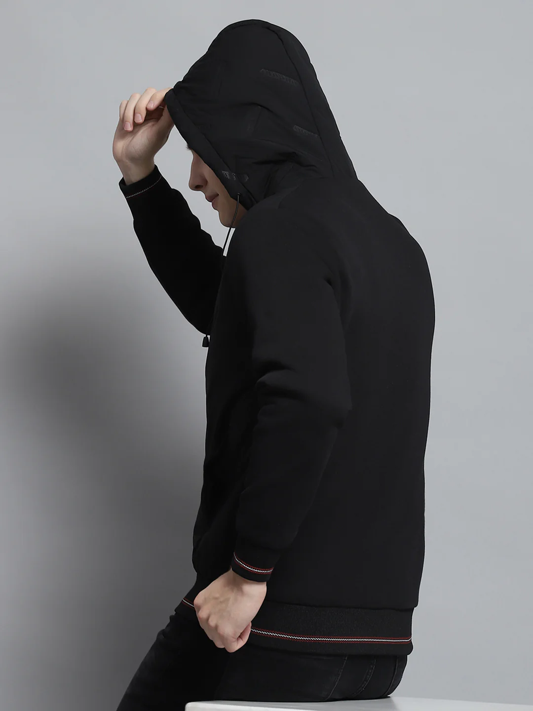 Men Black Solid Hooded Full Sleeve Sweatshirt - Image 7