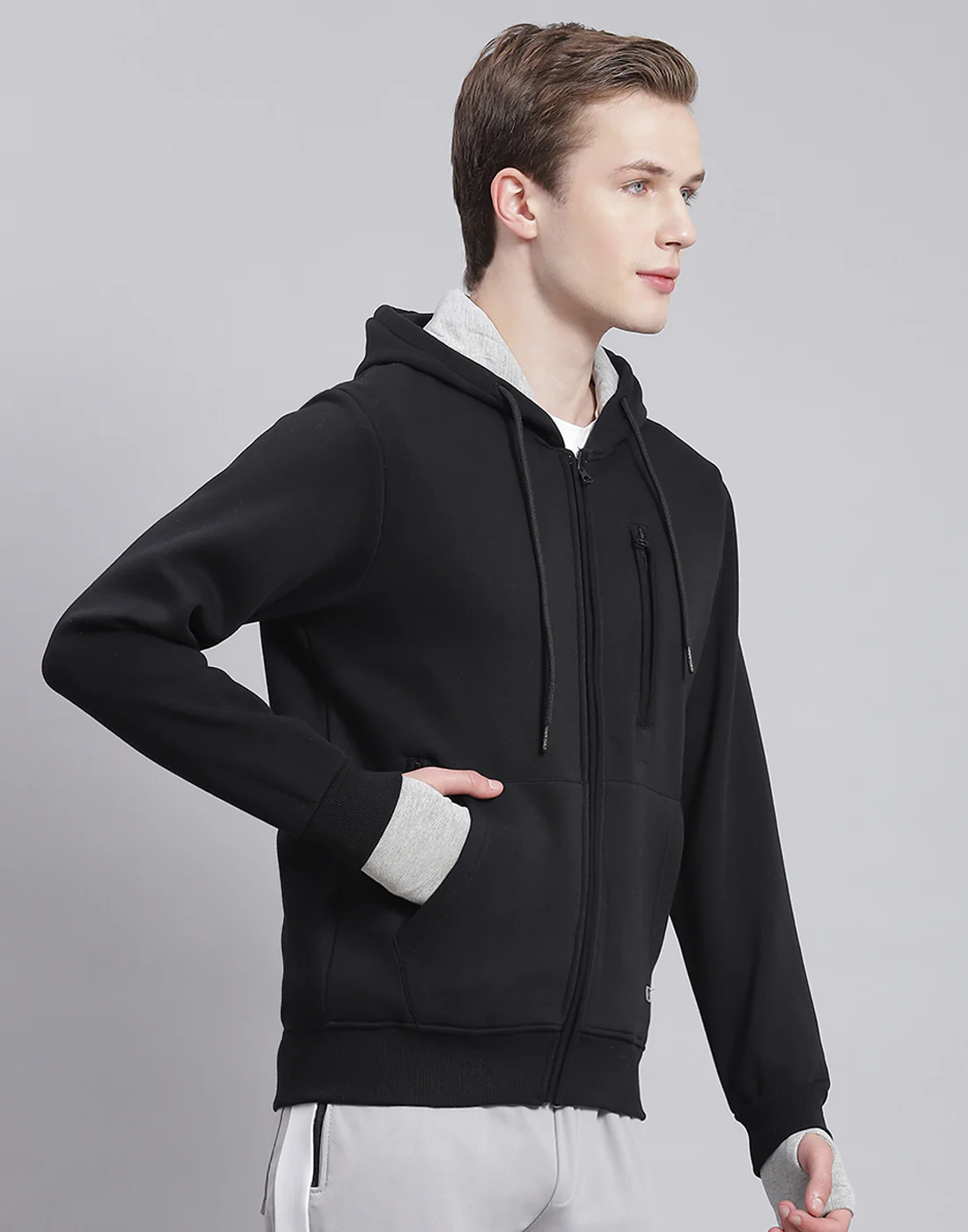 Men Black Solid Hooded Full Sleeve Sweatshirt - Image 4