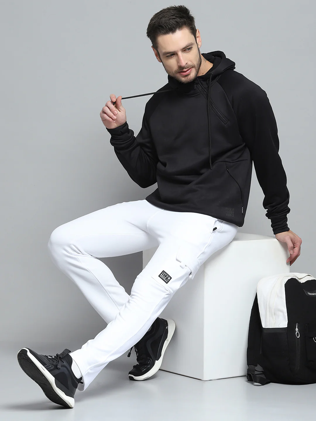 Rock.it Men Black Solid Hooded Full Sleeve Sweatshirt - Image 2