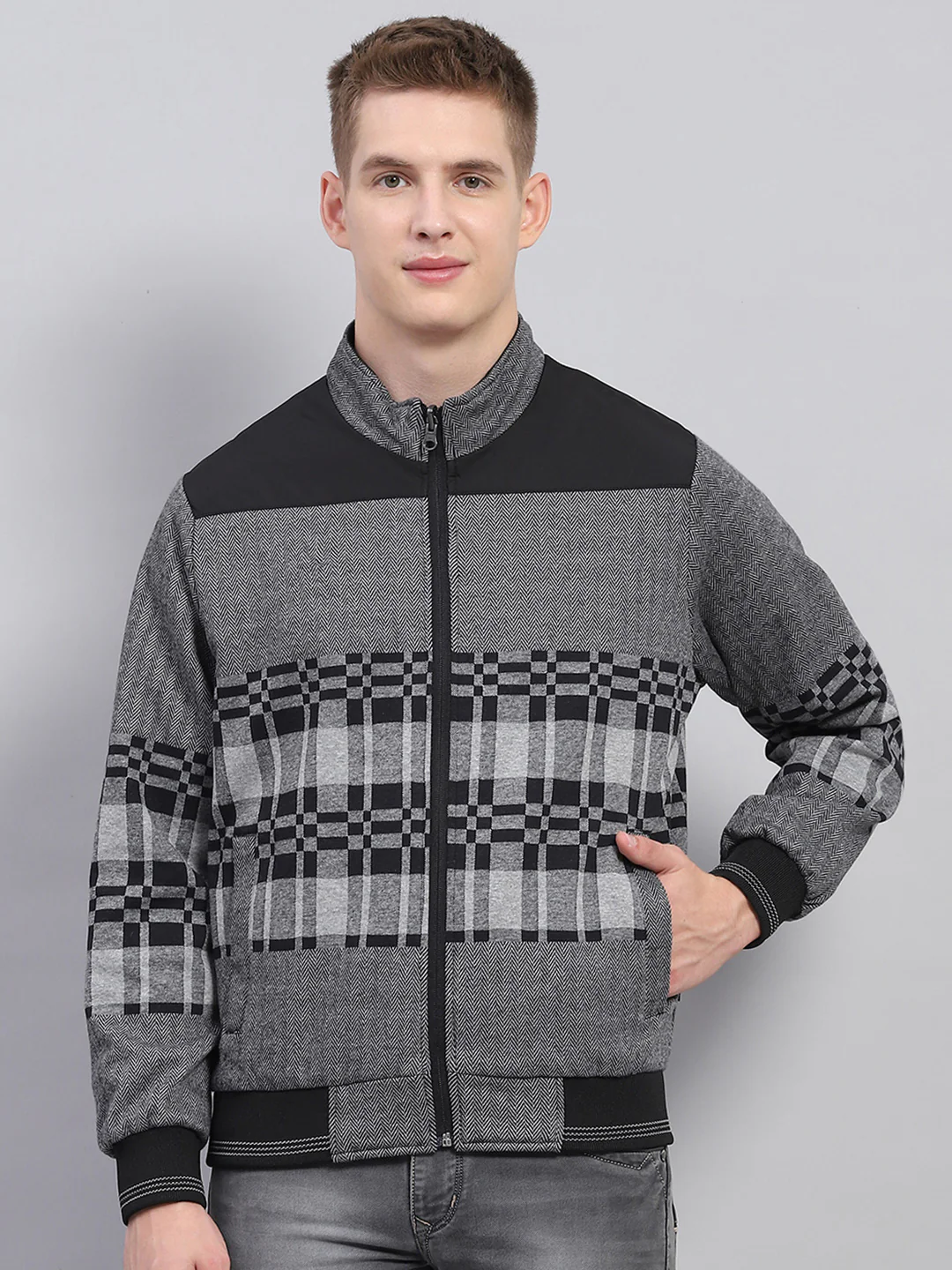 Men Black Solid Mock Neck Full Sleeve Jacket - Image 3